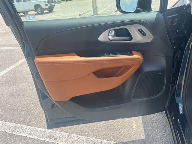 new 2025 Chrysler Pacifica car, priced at $48,058