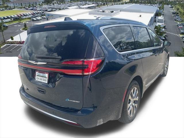 new 2025 Chrysler Pacifica car, priced at $48,058