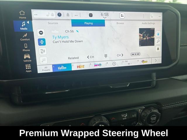 new 2025 Jeep Gladiator car, priced at $43,995