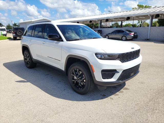 new 2025 Jeep Grand Cherokee car, priced at $43,605