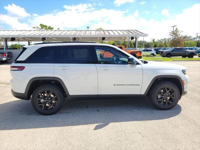 new 2025 Jeep Grand Cherokee car, priced at $43,605