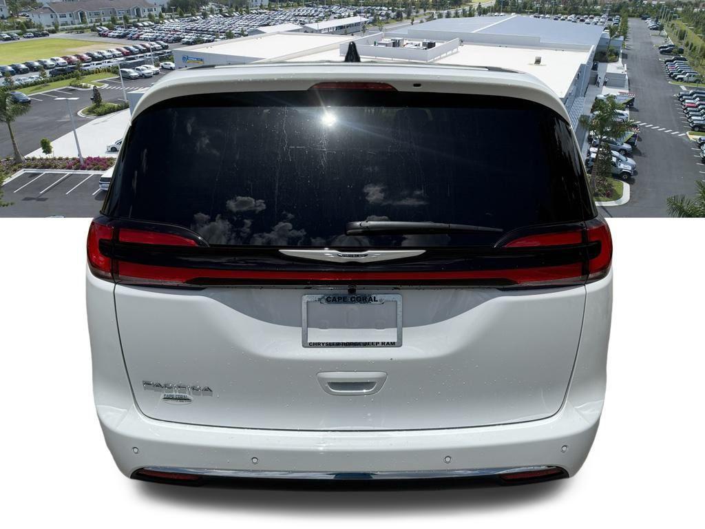 new 2026 Chrysler Pacifica car, priced at $42,960