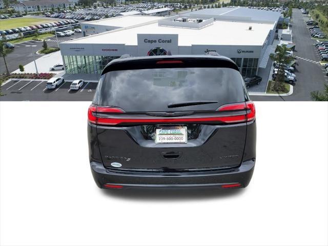 new 2024 Chrysler Pacifica car, priced at $43,124