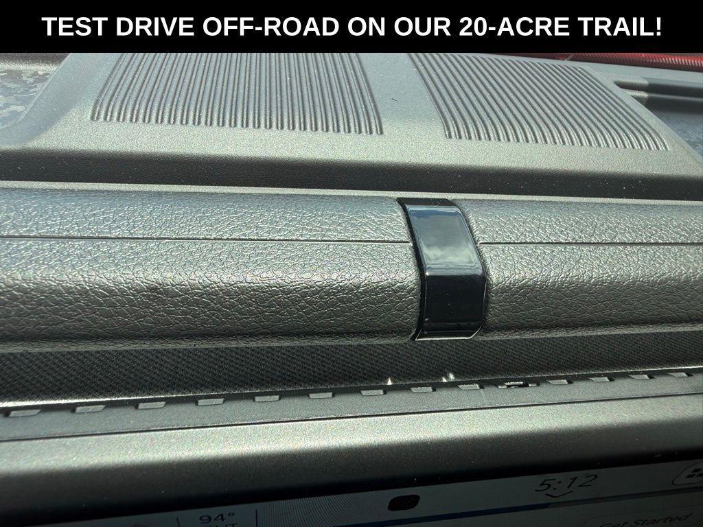 new 2025 Jeep Gladiator car, priced at $35,280