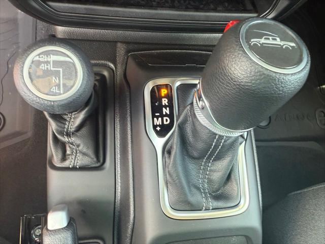 new 2025 Jeep Gladiator car, priced at $38,445