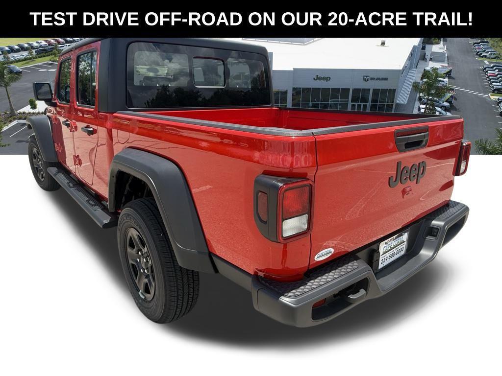 new 2025 Jeep Gladiator car, priced at $35,280