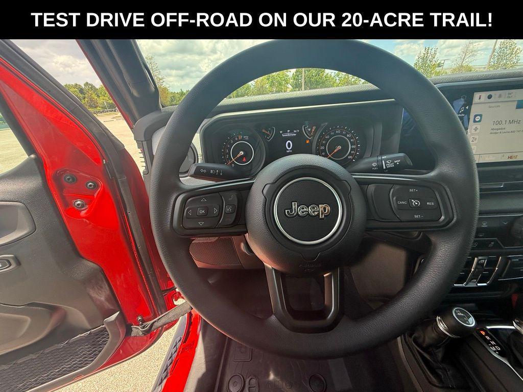 new 2025 Jeep Gladiator car, priced at $35,280