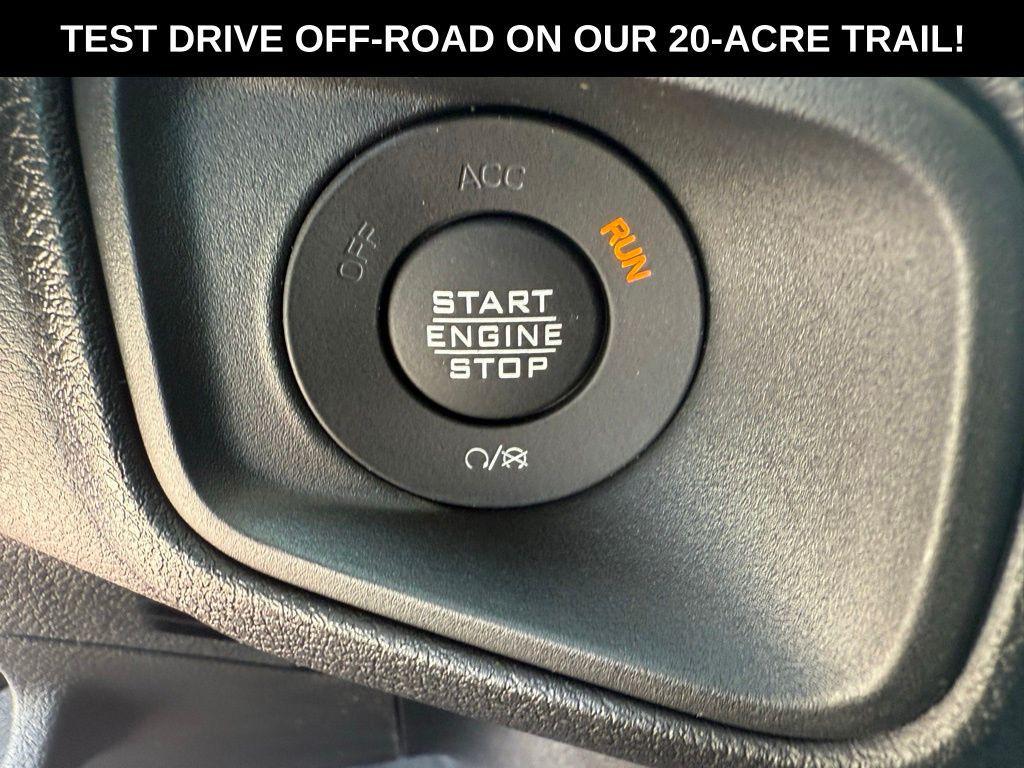 new 2025 Jeep Gladiator car, priced at $35,280