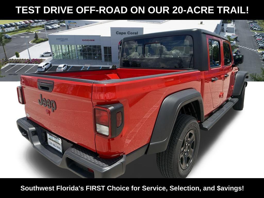 new 2025 Jeep Gladiator car, priced at $35,280