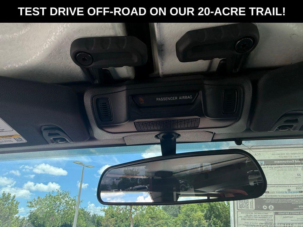 new 2025 Jeep Gladiator car, priced at $35,280