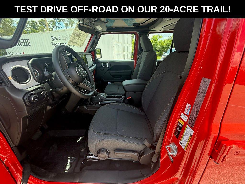 new 2025 Jeep Gladiator car, priced at $35,280