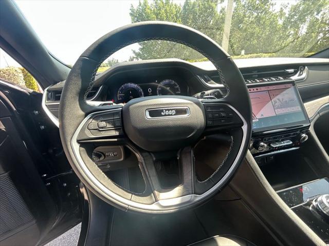 new 2025 Jeep Grand Cherokee car, priced at $43,383