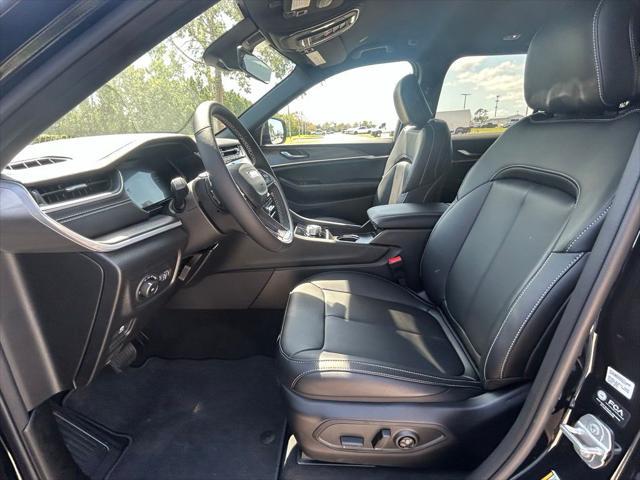 new 2025 Jeep Grand Cherokee car, priced at $43,383