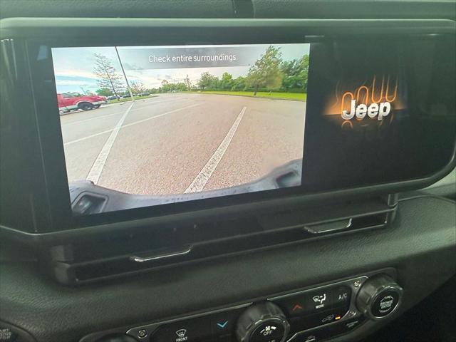 new 2025 Jeep Gladiator car, priced at $37,945