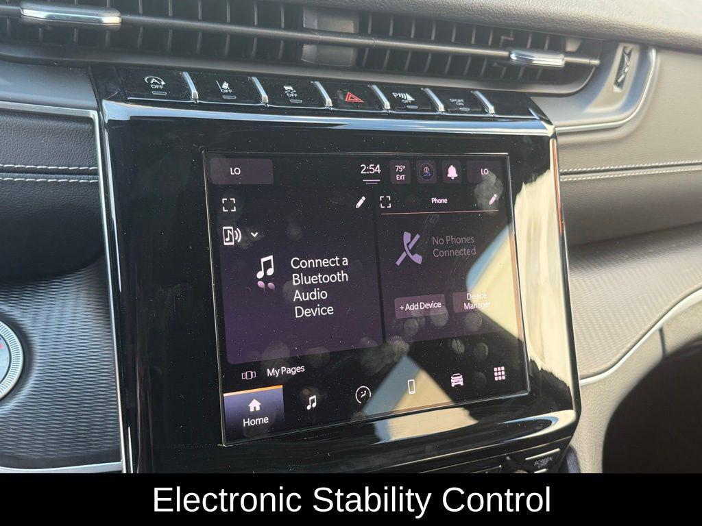 used 2025 Jeep Grand Cherokee car, priced at $33,157