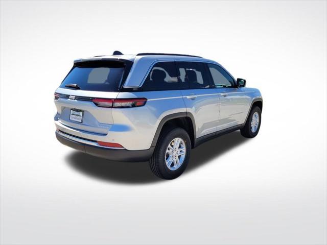 new 2024 Jeep Grand Cherokee car, priced at $39,926