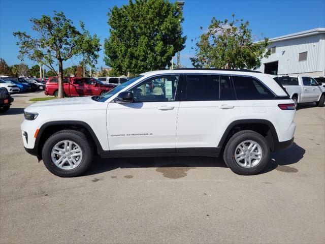 new 2025 Jeep Grand Cherokee car, priced at $40,382