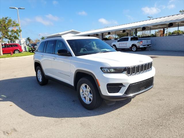 new 2025 Jeep Grand Cherokee car, priced at $40,382