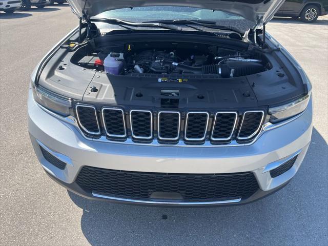 new 2025 Jeep Grand Cherokee car, priced at $38,416