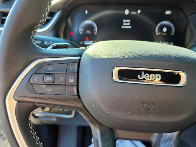 new 2025 Jeep Grand Cherokee car, priced at $33,995