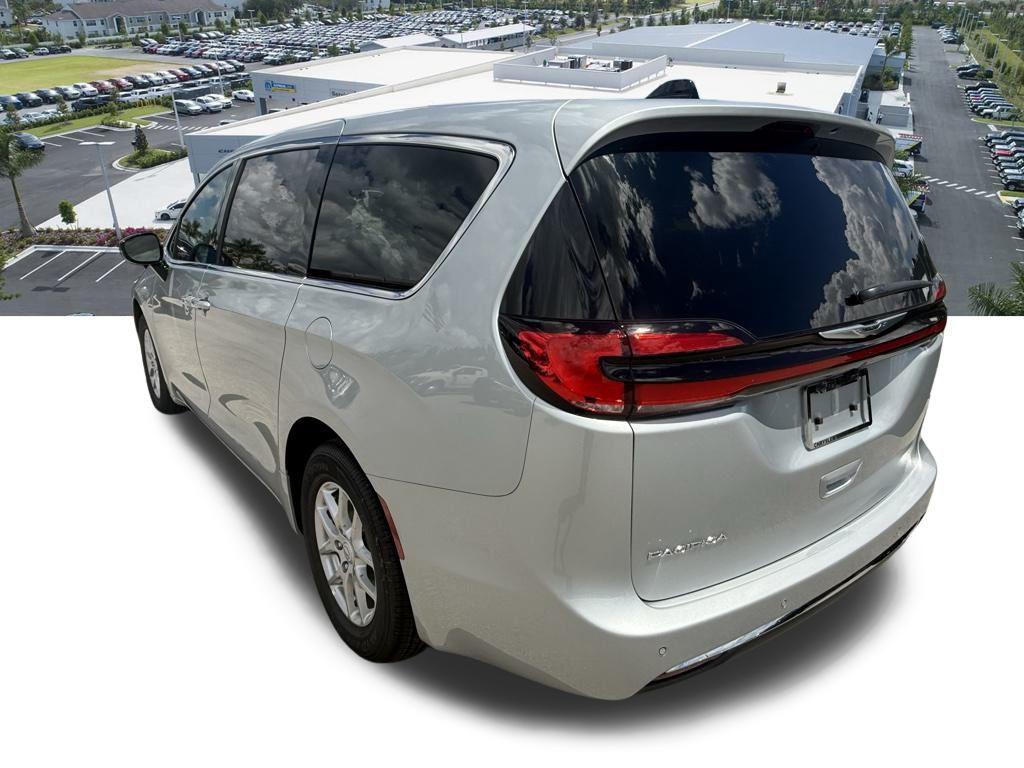 new 2026 Chrysler Pacifica car, priced at $46,555