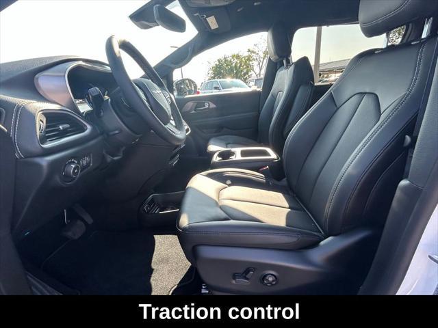 new 2025 Chrysler Pacifica car, priced at $42,407