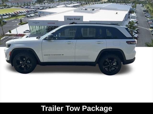 new 2025 Jeep Grand Cherokee car, priced at $43,876