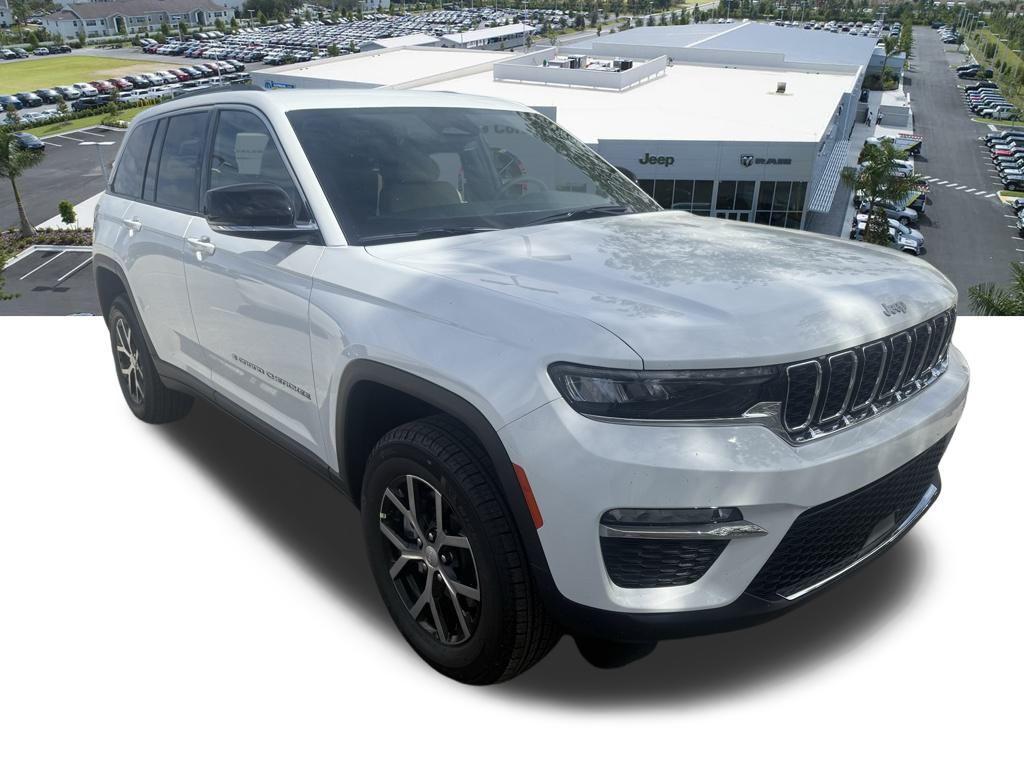 new 2025 Jeep Grand Cherokee car, priced at $40,400