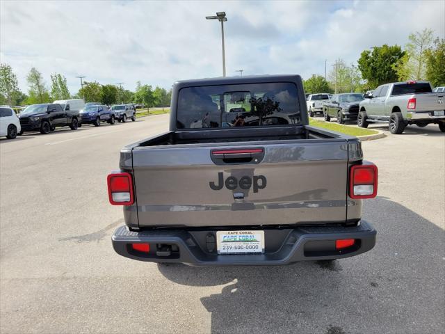 new 2024 Jeep Gladiator car, priced at $46,337