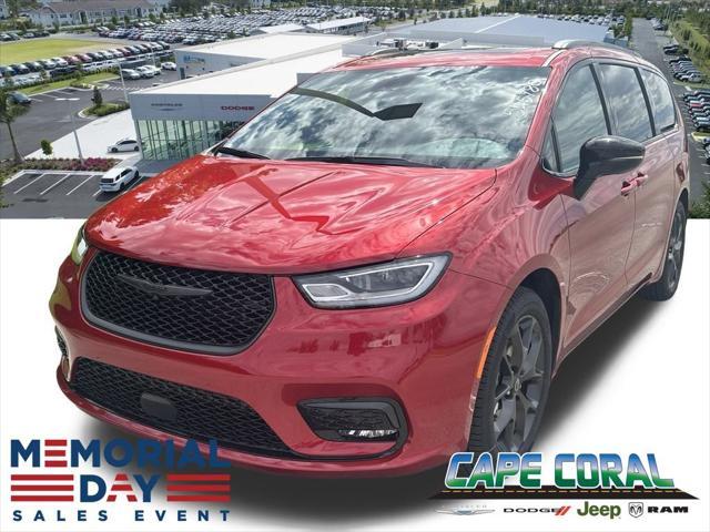 new 2025 Chrysler Pacifica car, priced at $42,995