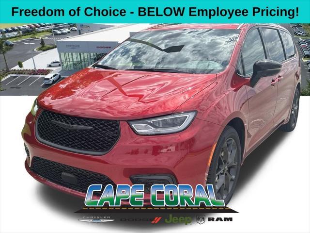 new 2025 Chrysler Pacifica car, priced at $44,995