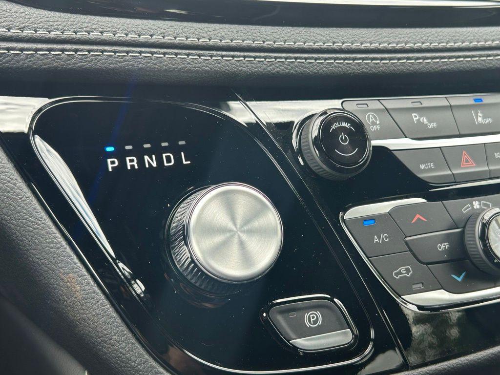 new 2025 Chrysler Pacifica car, priced at $44,995