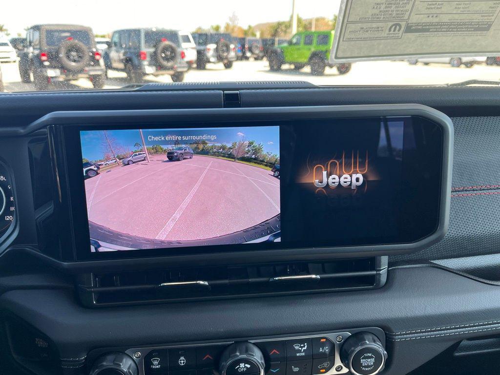 new 2025 Jeep Wrangler car, priced at $53,313