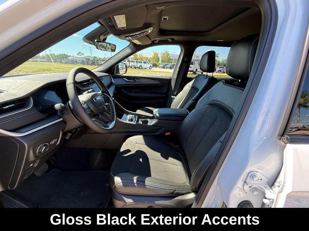 new 2025 Jeep Grand Cherokee L car, priced at $41,135