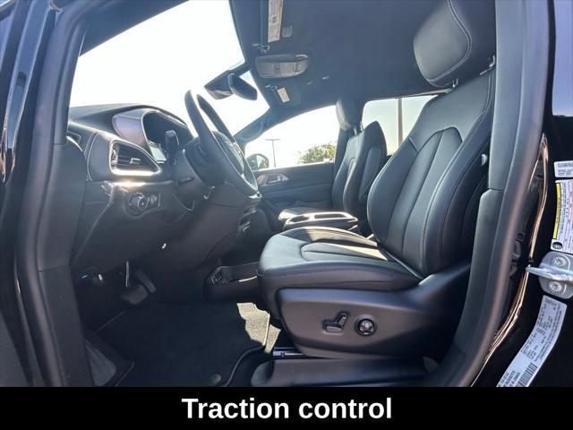 new 2025 Chrysler Pacifica car, priced at $42,407