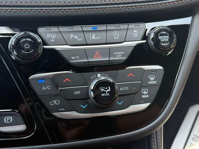 new 2025 Chrysler Pacifica car, priced at $53,144