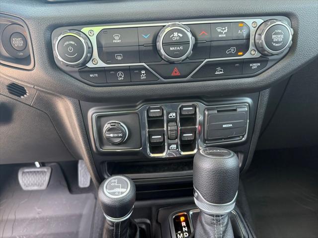 new 2025 Jeep Gladiator car, priced at $38,445