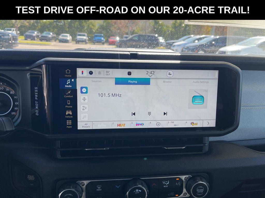 new 2025 Jeep Wrangler car, priced at $38,820