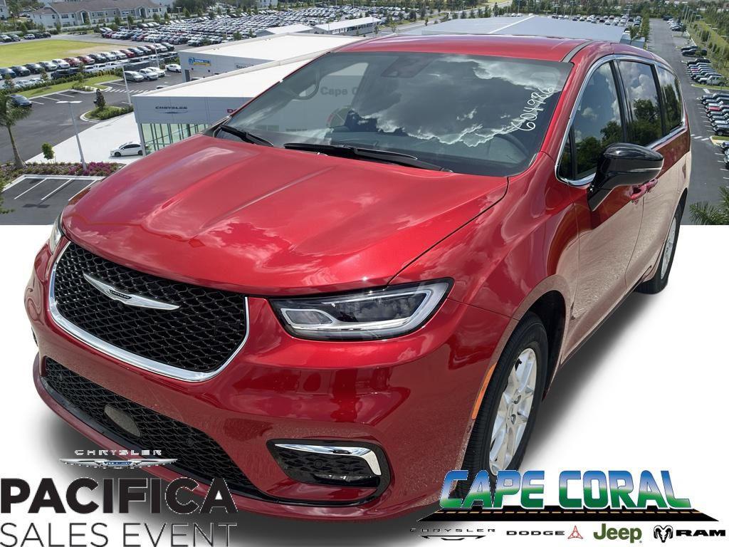 new 2025 Chrysler Pacifica car, priced at $40,220