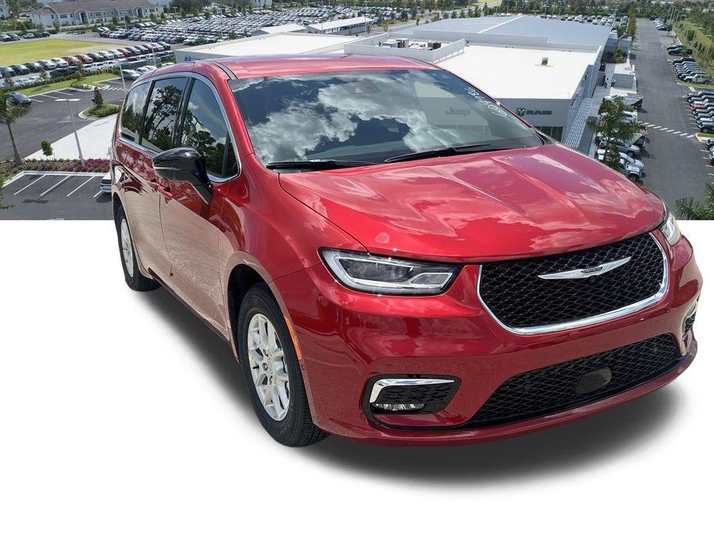new 2025 Chrysler Pacifica car, priced at $41,687
