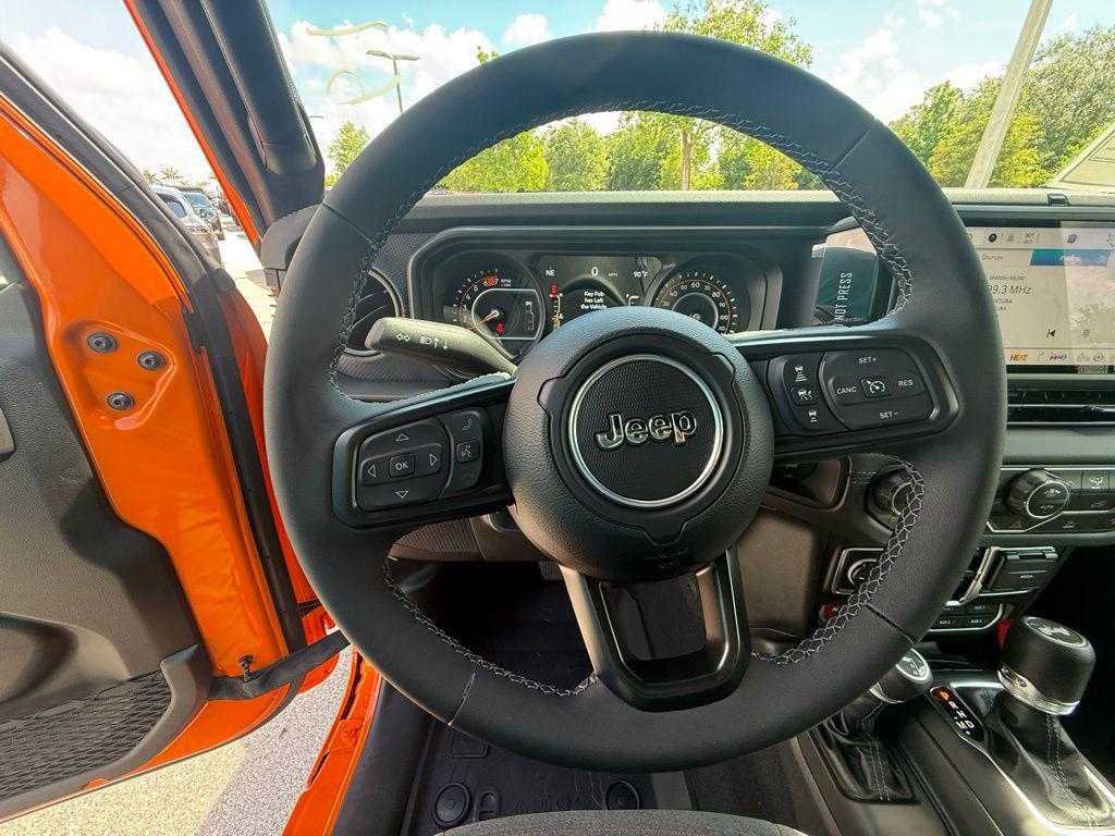 new 2025 Jeep Wrangler car, priced at $53,986