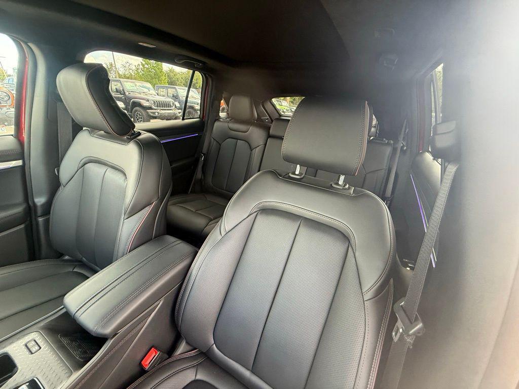 new 2025 Jeep Wagoneer S car, priced at $50,127