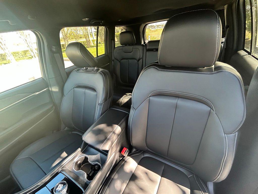 new 2025 Jeep Grand Cherokee car, priced at $42,799