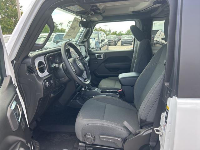 new 2025 Jeep Wrangler car, priced at $36,172
