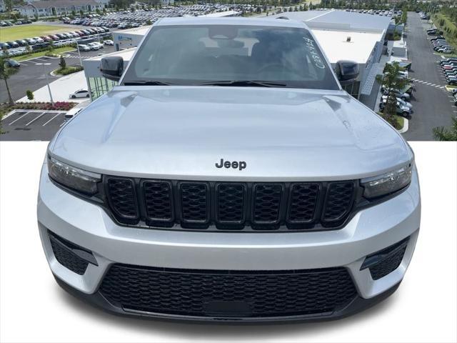 new 2025 Jeep Grand Cherokee car, priced at $44,385