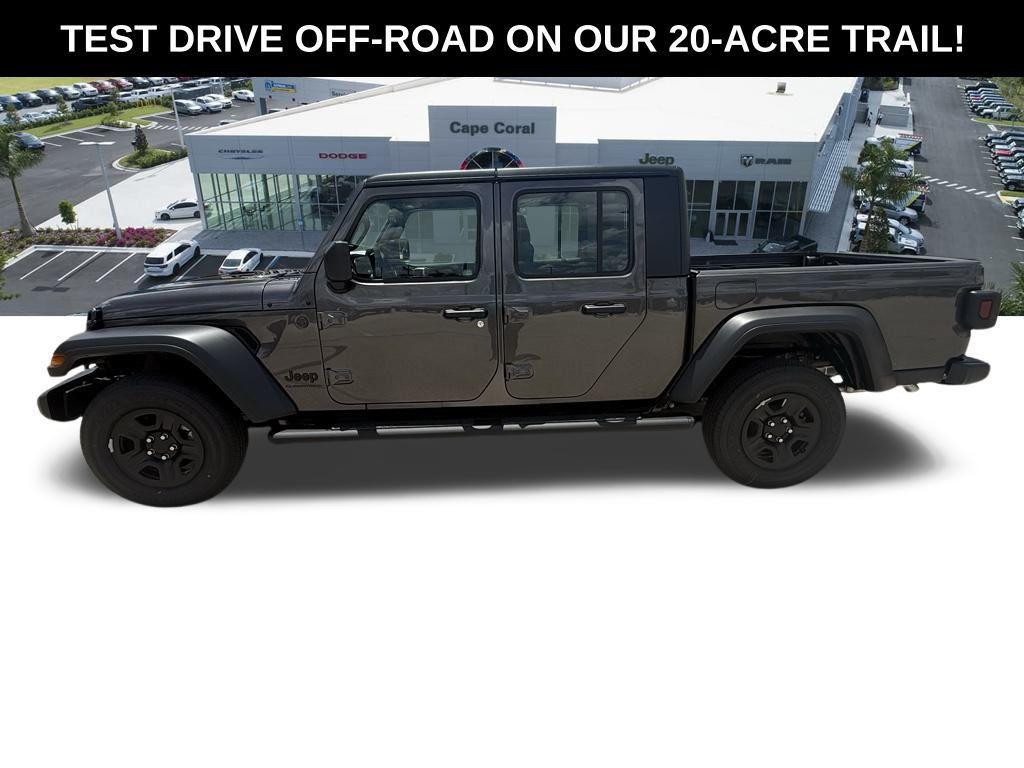 new 2025 Jeep Gladiator car, priced at $38,280