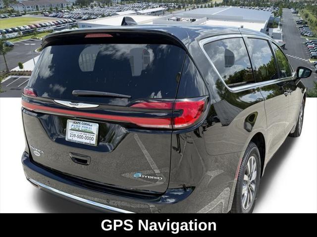 new 2025 Chrysler Pacifica Hybrid car, priced at $43,646