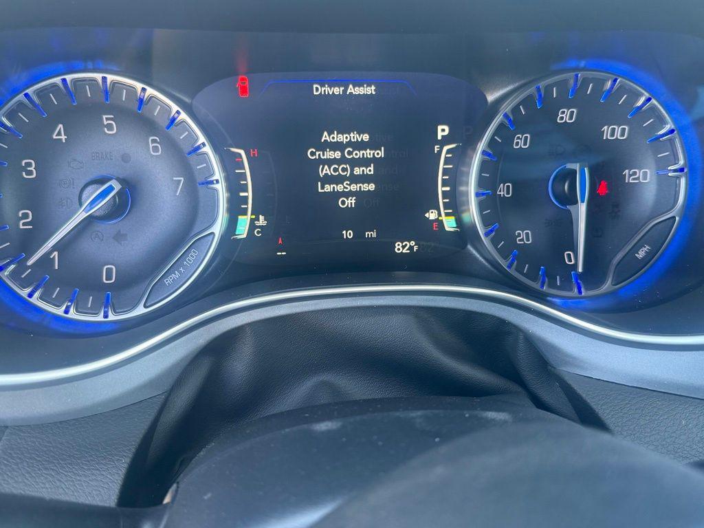new 2025 Chrysler Pacifica car, priced at $45,345