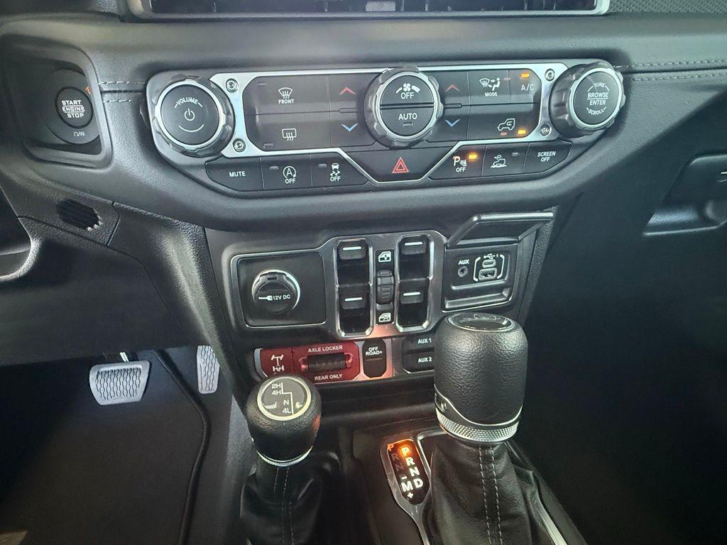 new 2025 Jeep Gladiator car, priced at $49,377