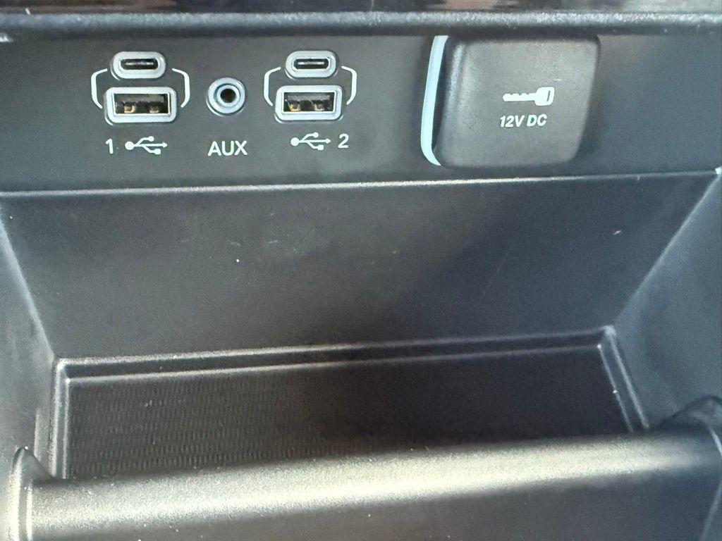 new 2025 Jeep Grand Cherokee L car, priced at $40,400
